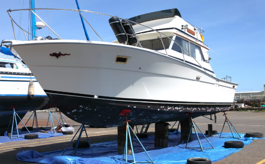 How To Repair Fiberglass Boat Hull From The Outside